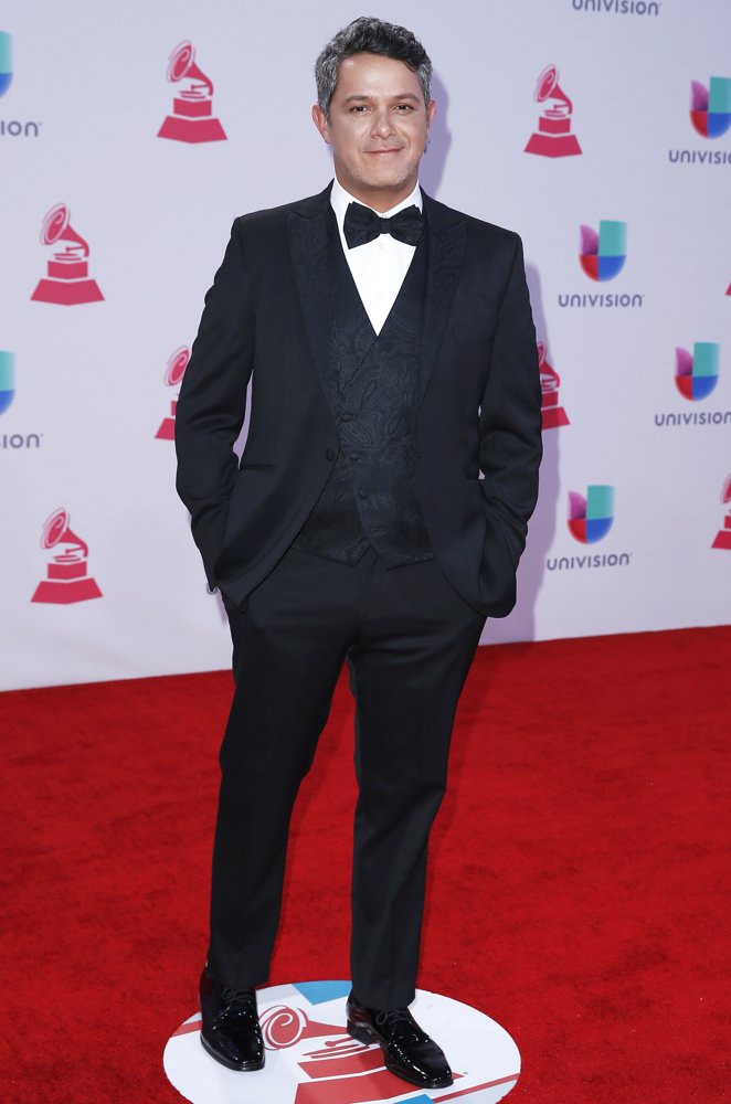 2015 Latin Grammy Awards - Arrivals
