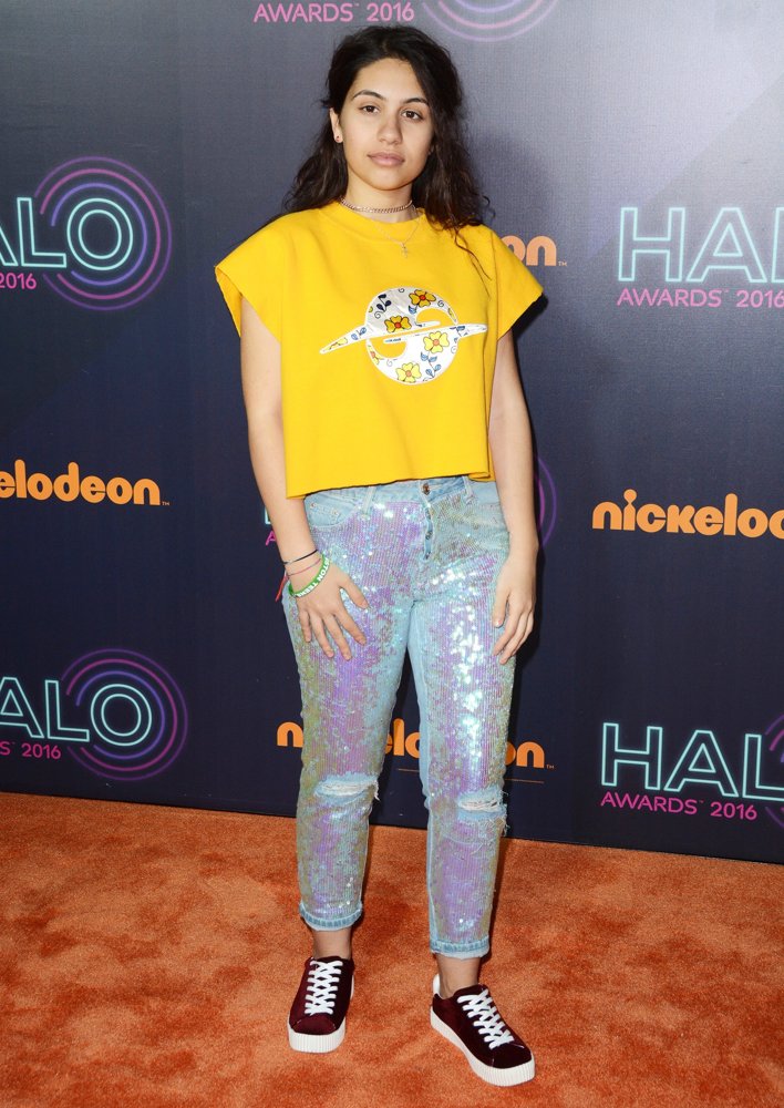 Nickelodeon Halo Awards 2016 - Red Carpet Arrivals