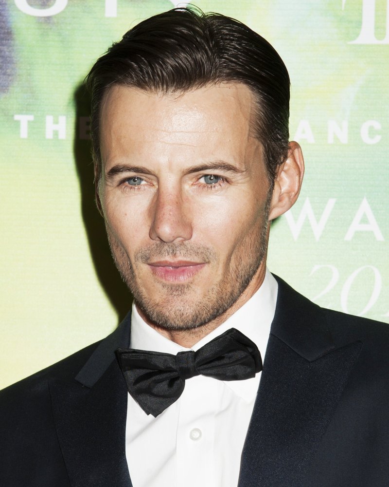 2014 Fragrance Foundation Awards - Red Carpet Arrivals