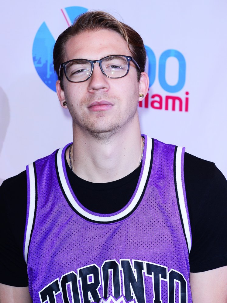 Y100 Jingle Ball 2014 - Arrivals