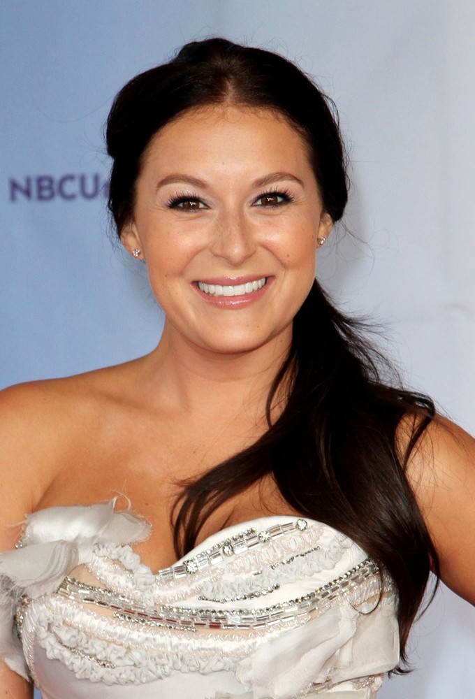 2011 NCLR ALMA Awards - Arrivals