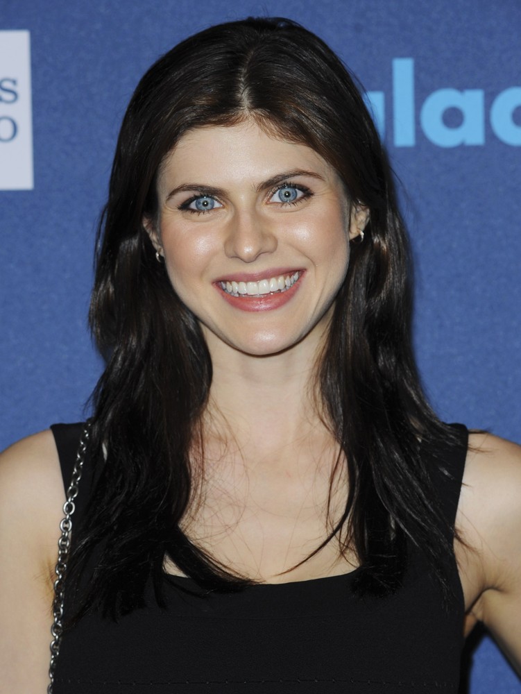 Alexandra Daddario Images