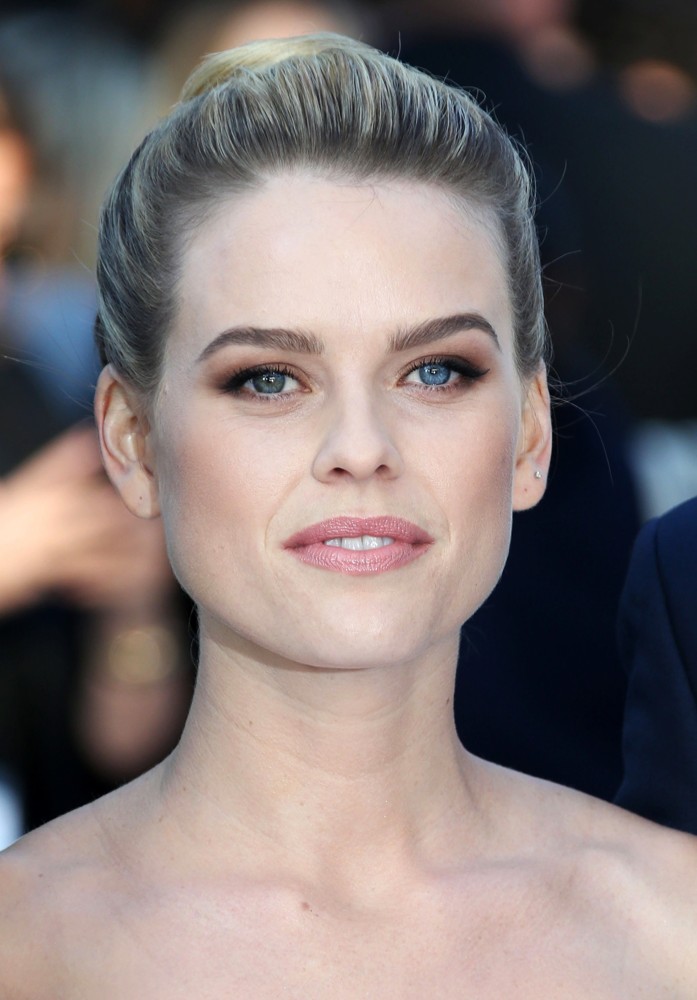 U.K. Premiere of Star Trek Into Darkness - Arrivals
