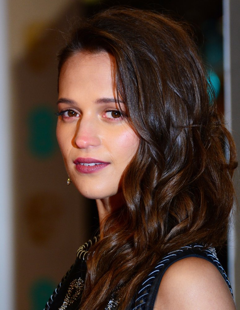 EE British Academy Film Awards 2016 - Arrivals