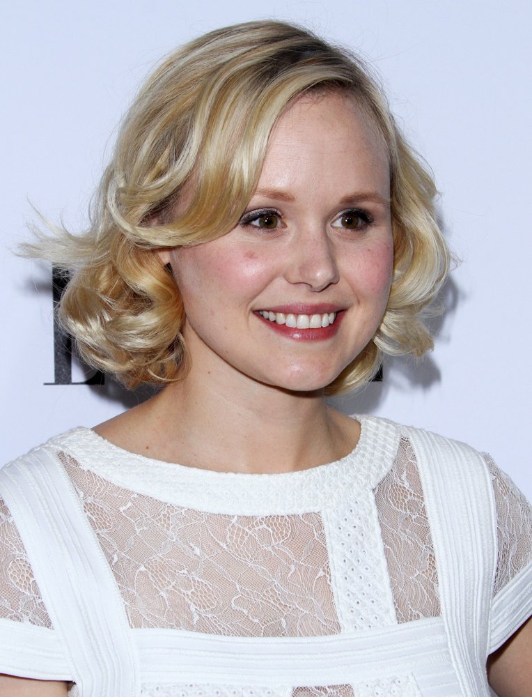 2015 Elle Women in TV Event - Arrivals