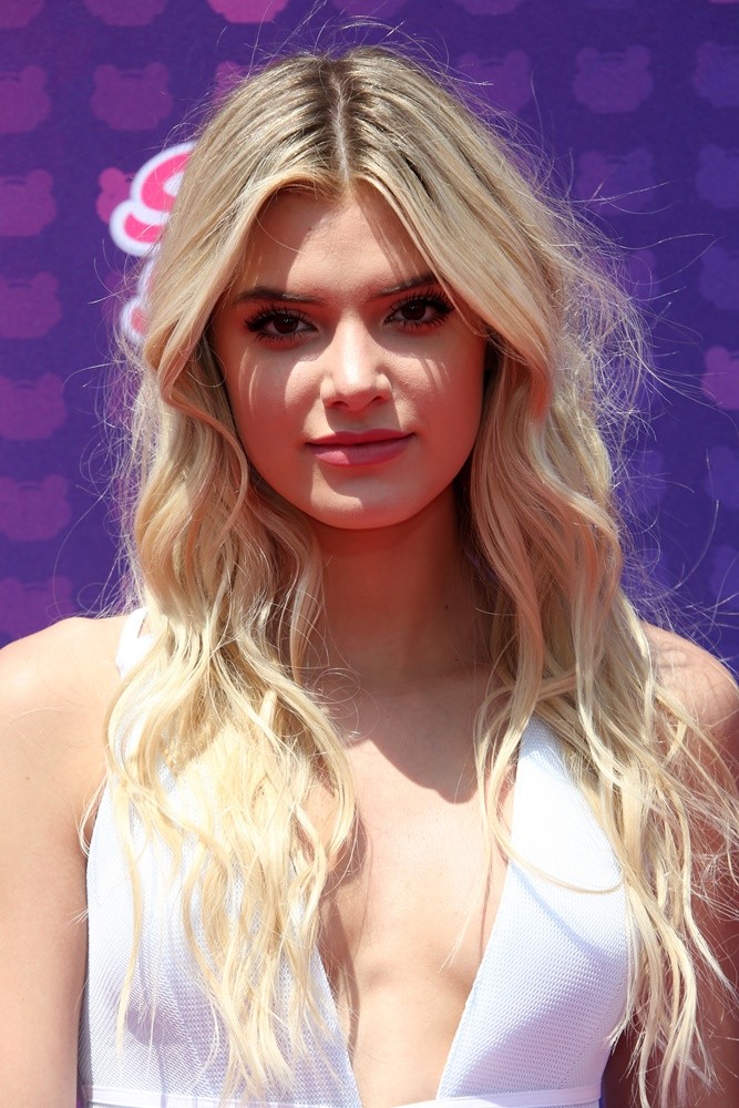 2016 Radio Disney Music Awards - Arrivals