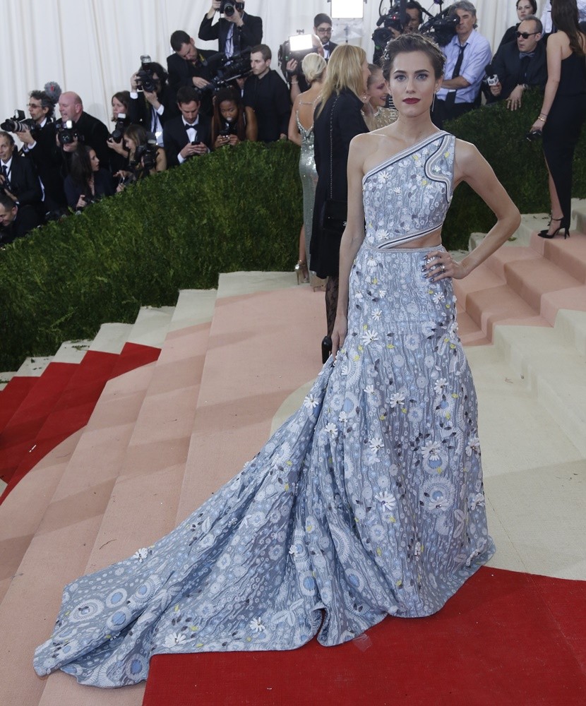 Manus x Machina: Fashion in An Age of Technology Costume Institute Gala