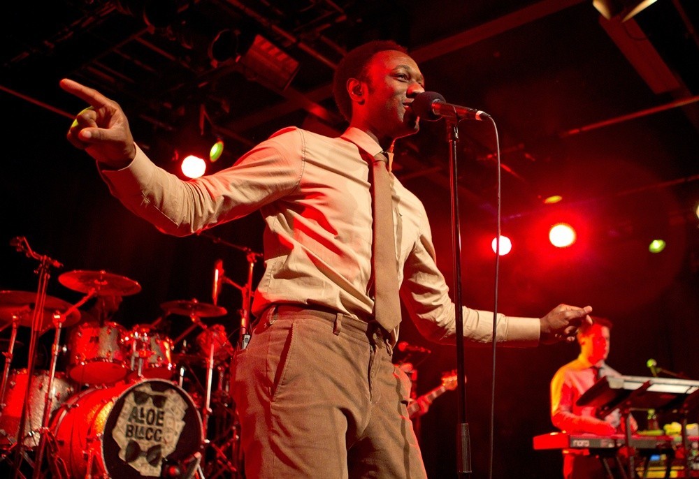 Aloe Blacc Performing