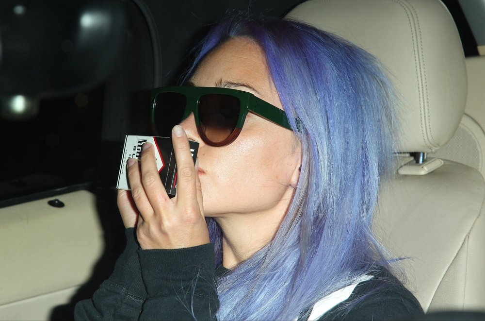 Amanda Bynes Spotted Leaving Nine Zero One Salon