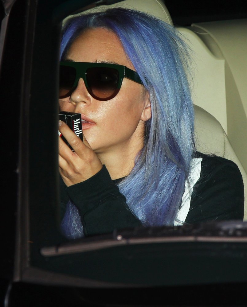 Amanda Bynes Spotted Leaving Nine Zero One Salon