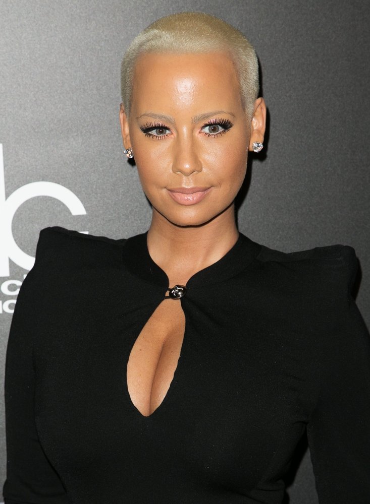 2014 People Magazine Awards - Red Carpet Arrivals
