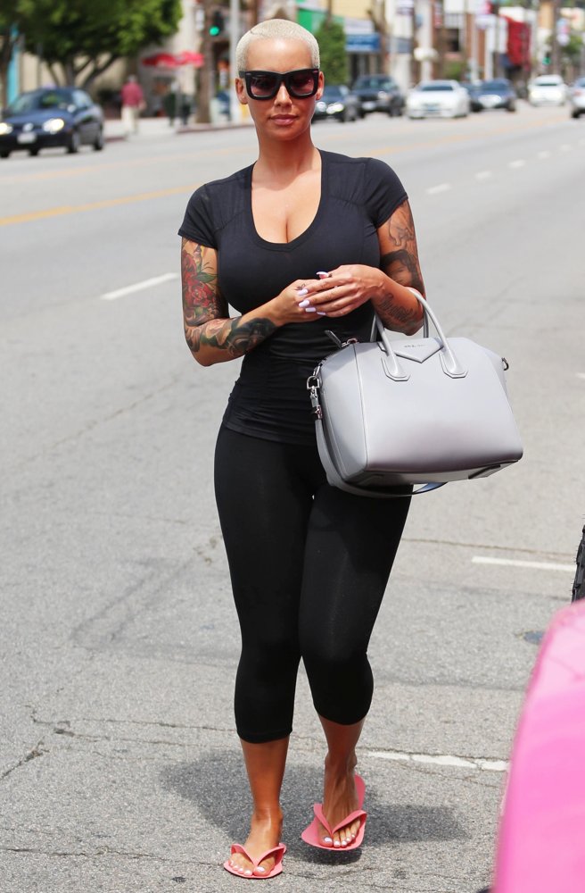 Amber Rose Exits A Salon