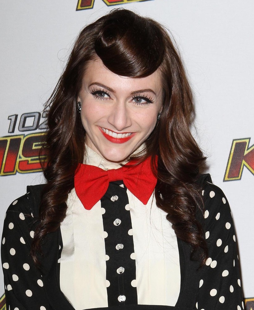 102.7 KIIS FM's Jingle Ball 2011 - Arrivals