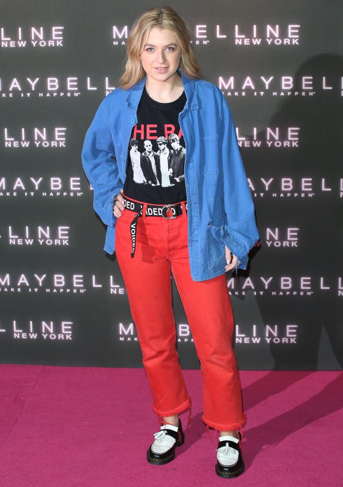 Maybelline Bring on The Night Party