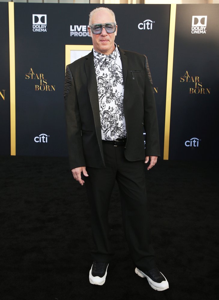 A Star Is Born Los Angeles Premiere - Arrivals