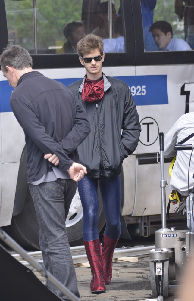 Andrew Garfield Gets into Character as He Films Scenes for The Amazing Spiderman 2
