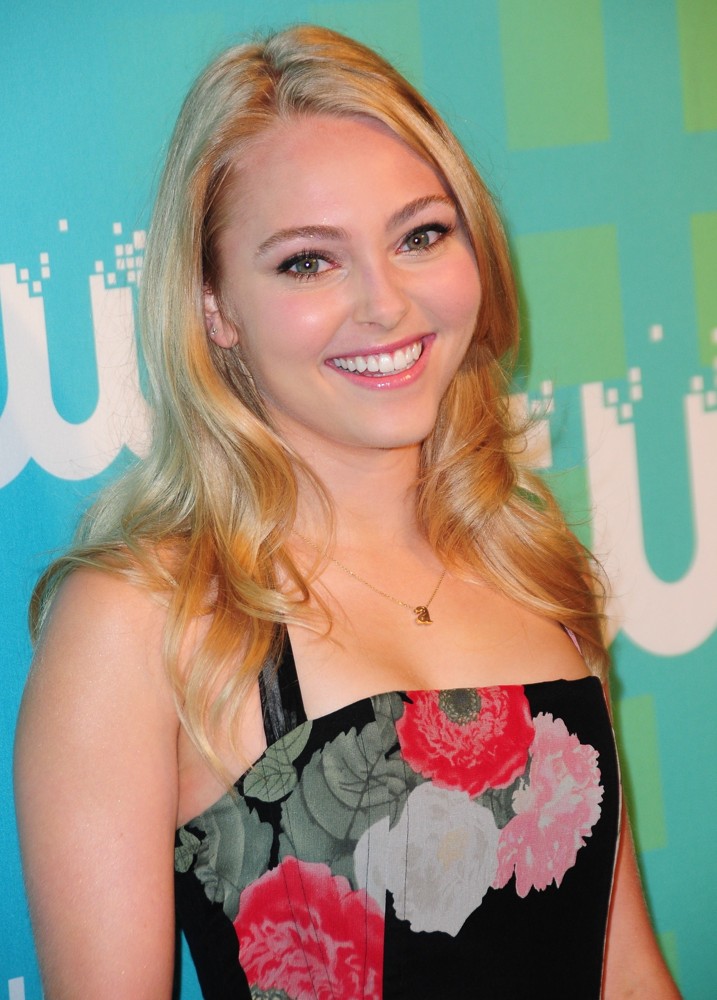 2012 The CW Upfront Presentation