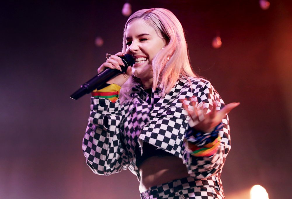 Anne-Marie Performs at Manchester O2 Ritz
