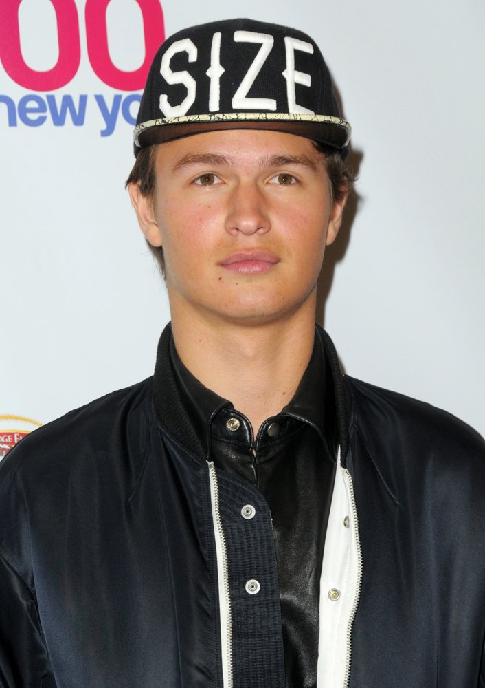 Z100's Jingle Ball 2014 - Red Carpet Arrivals