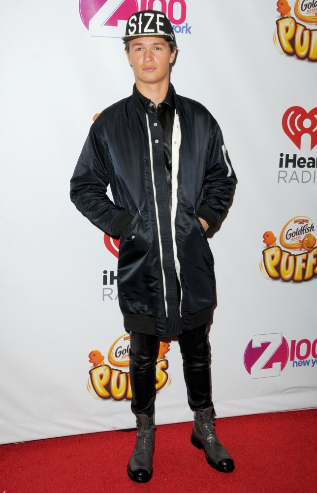 Z100's Jingle Ball 2014 - Red Carpet Arrivals