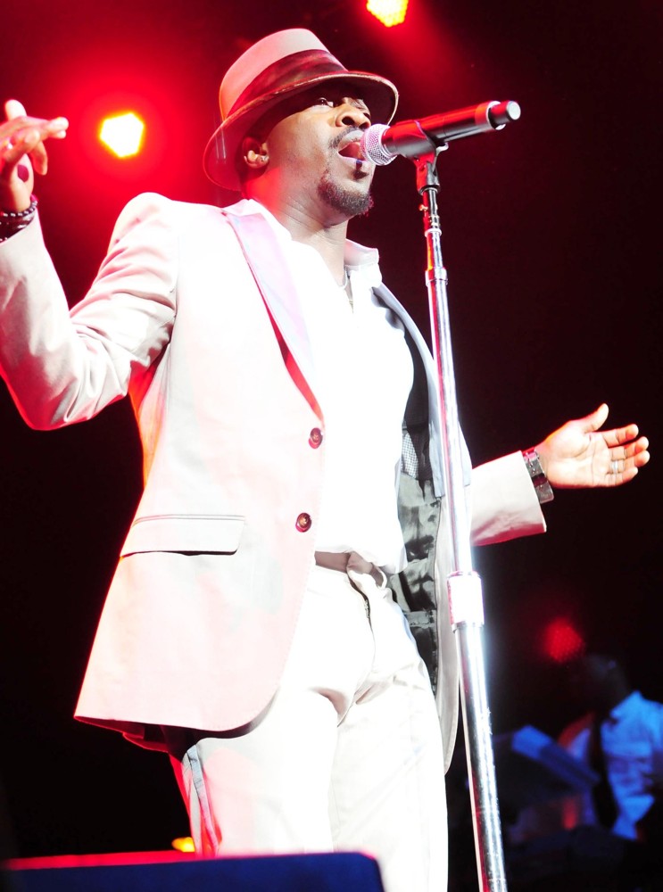Anthony Hamilton Performs Live During The Budweiser Superfest