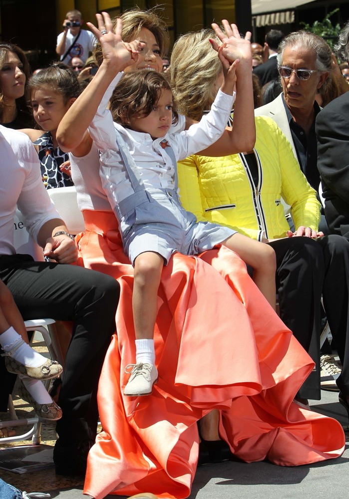 Jennifer Lopez Is Honoured with The 2,500th Star on The Hollywood Walk of Fame
