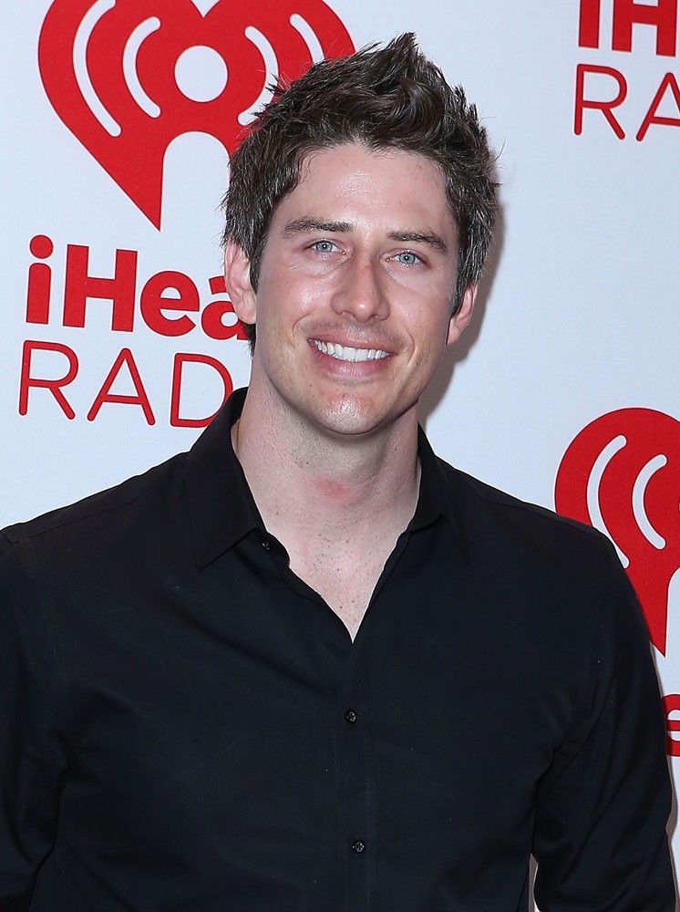 2012 iHeartRadio Music Festival - Day 1 - Arrivals