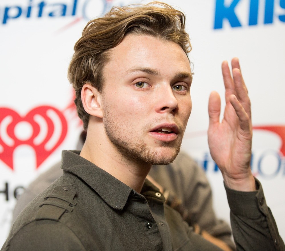 KIIS FM's iHeartRadio Jingle Ball 2015 - Arrivals