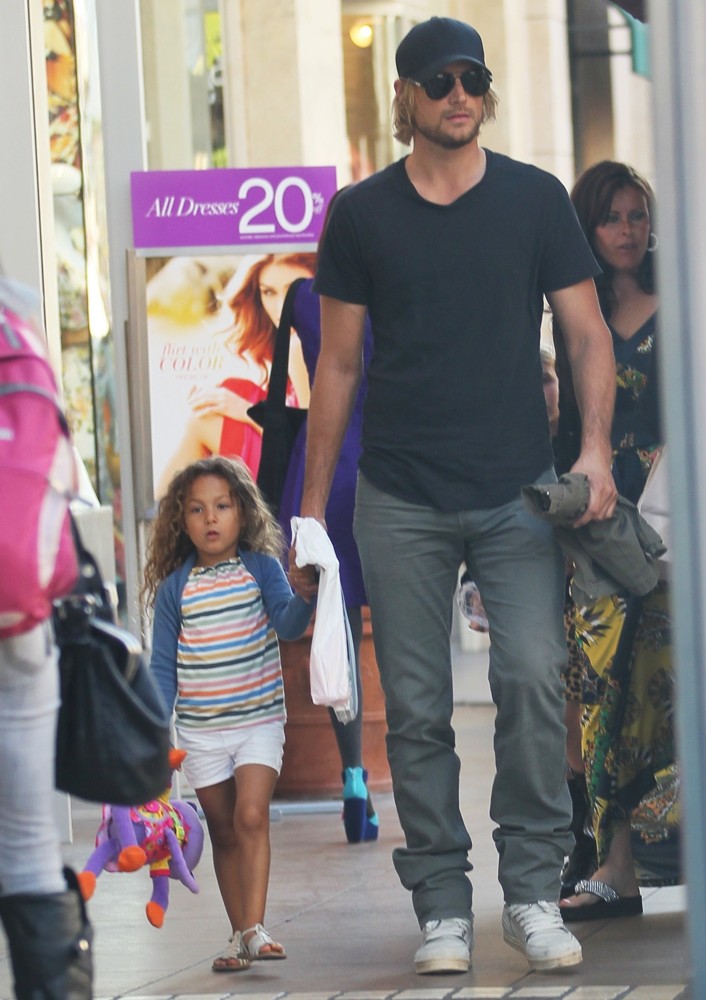 Gabriel Aubry Taking Nahla Aubry to Barnes and Noble