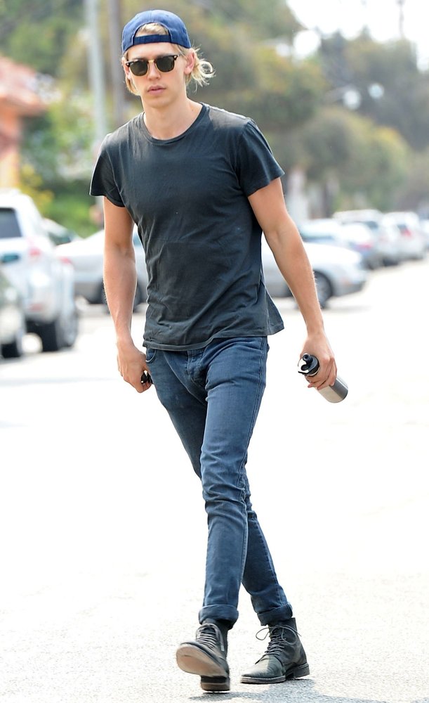 Austin Butler Out and About in Santa Monica