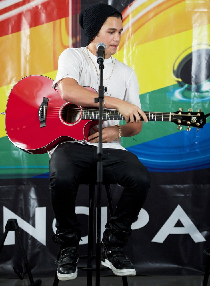 Austin Mahone Performs During A Fan Event