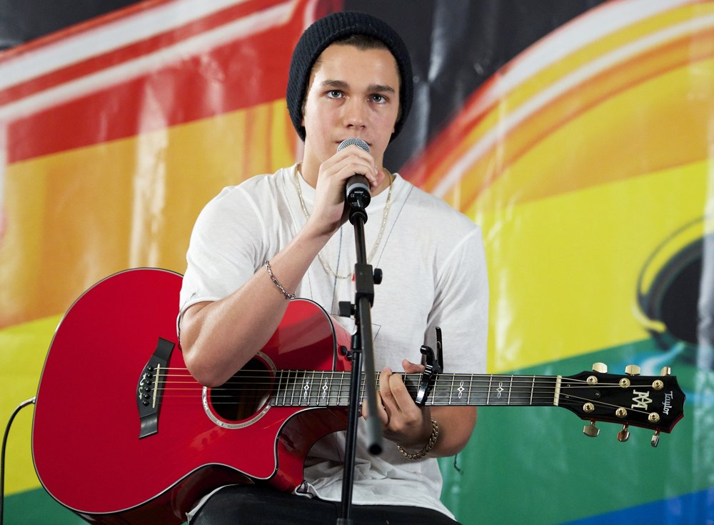 Austin Mahone Performs During A Fan Event