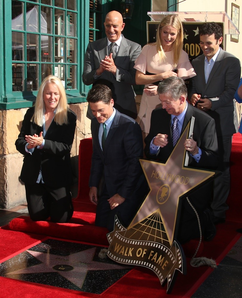 Tom Barrack;Rob Lowe;Gwyneth Paltrow;Leron Gubler;Fred Savage;<br>Rob Lowe Honored with A Star on The Hollywood Walk of Fame
