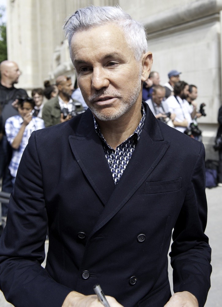Paris Fashion Week Haute Couture Fall-Winter 2014 - Chanel - Outside