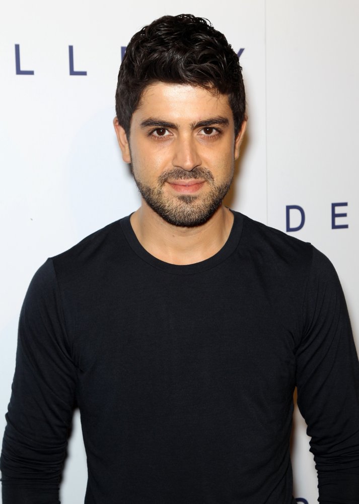 Brian Bowen Smith's WILDLIFE Show Hosted by Casamigos Tequila