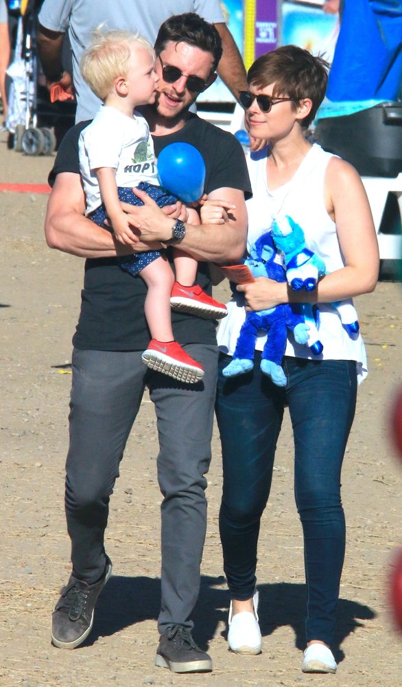 Jamie Bell Chili Cook-Off with His Son and Kate Mara