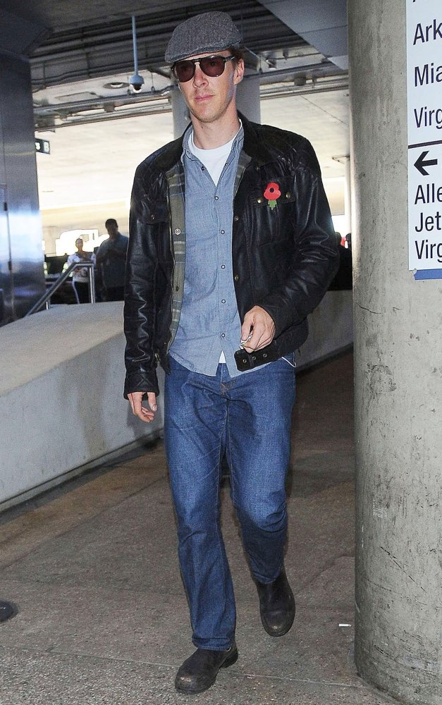 Benedict Cumberbatch Arrives at Los Angeles International Airport