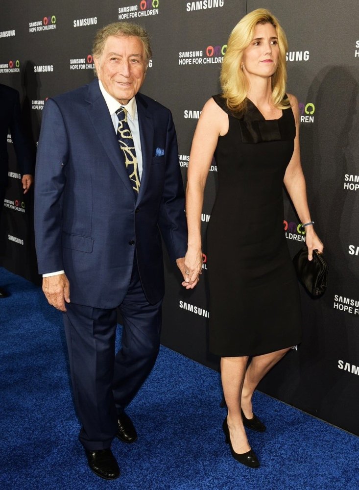 Tony Bennett;Susan Crow;<br>Samsung Hope for Children Gala 2015 - Red Carpet Arrivals