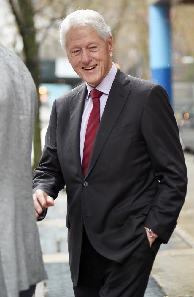 Bill Clinton Visits Edward A Reynolds West Side High School
