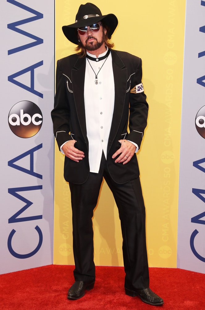 50th Annual CMA Awards - Arrivals