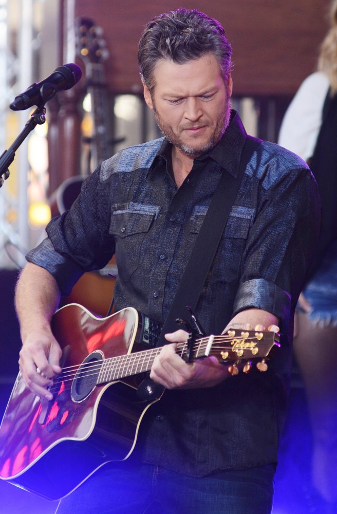 Blake Shelton Performs on NBC's Today Show