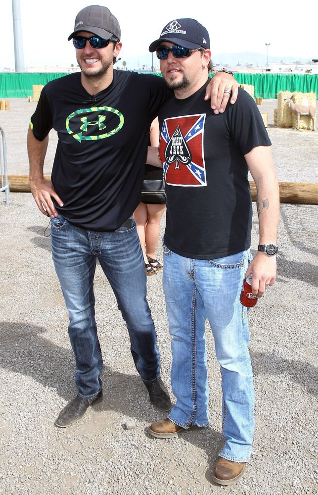 ACM and Cabela's Great Outdoors Archery Event During The ACM Experience