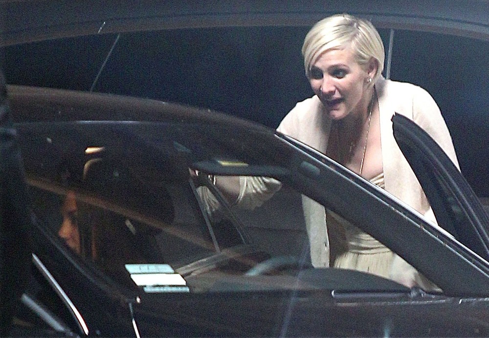 Ashlee Simpson Chats with Meagan Camper in The Car Park at Jessica Simpson's Baby Shower