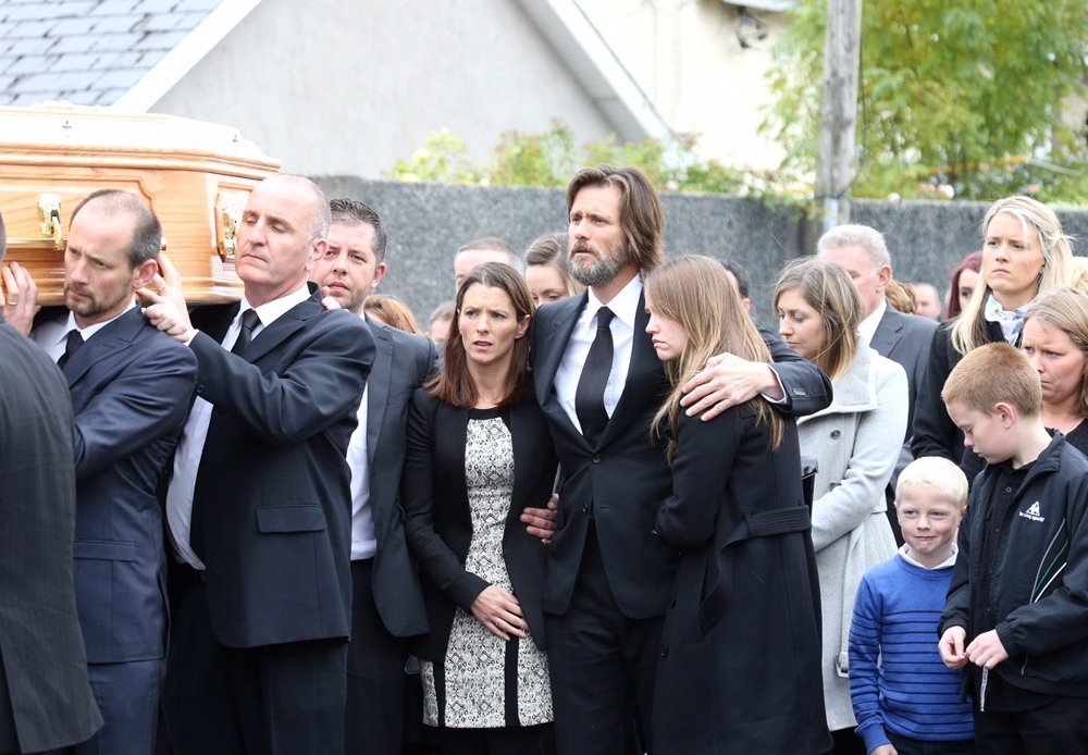 Jim Carrey, Jane Carrey in Funeral Mass of Cathriona White.
