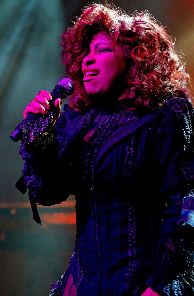 Chaka Khan Performing