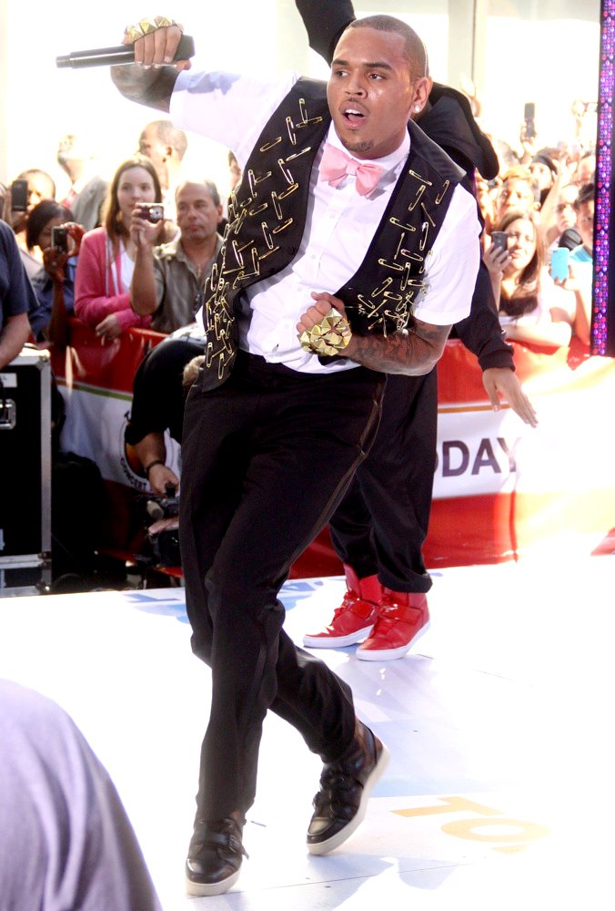 Chris Brown Performing Live as Part of The Today Show's Summer Concert Series