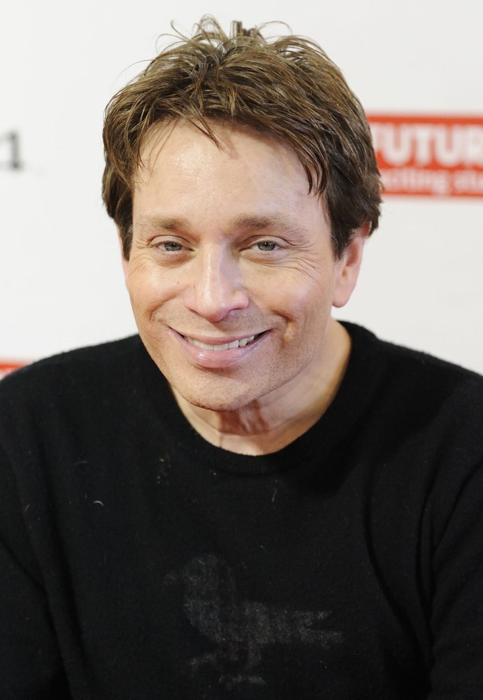 Future Shop and Chris Kattan Celebrate PlayStation 4 Launch