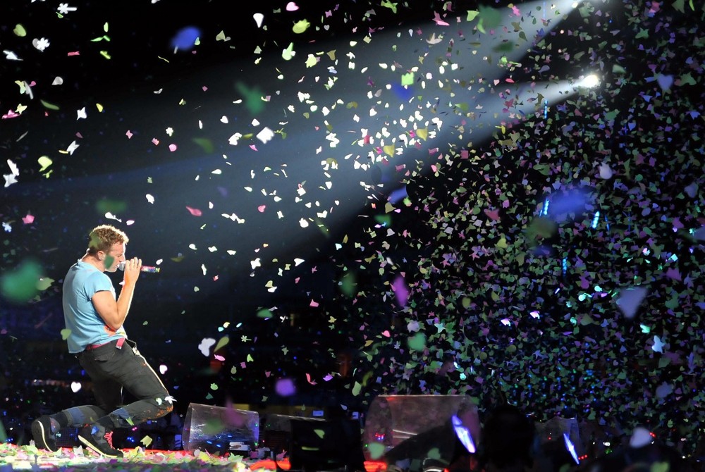 Coldplay Perform Live as Part of Their Mylo Xyloto Australian Tour