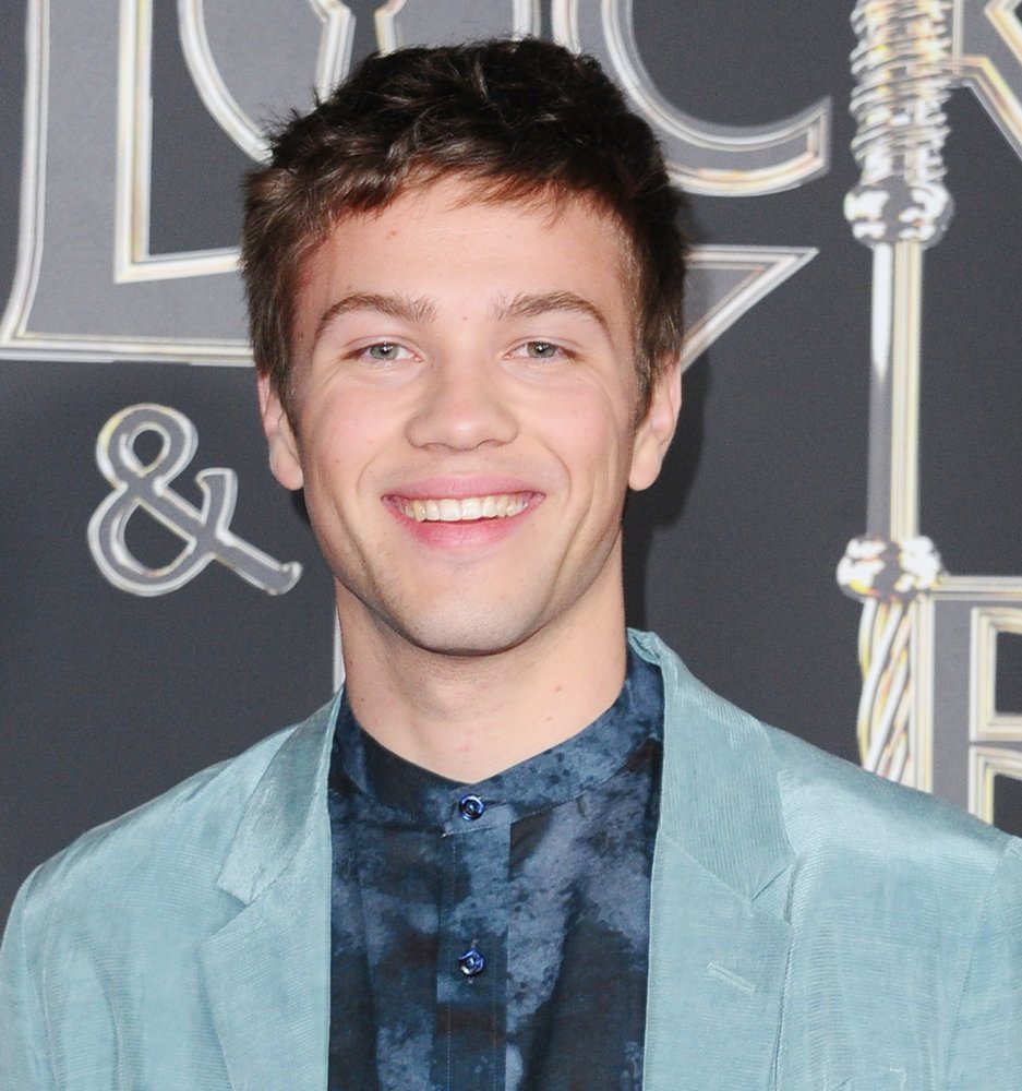 Netflix's Locke and Key Premiere