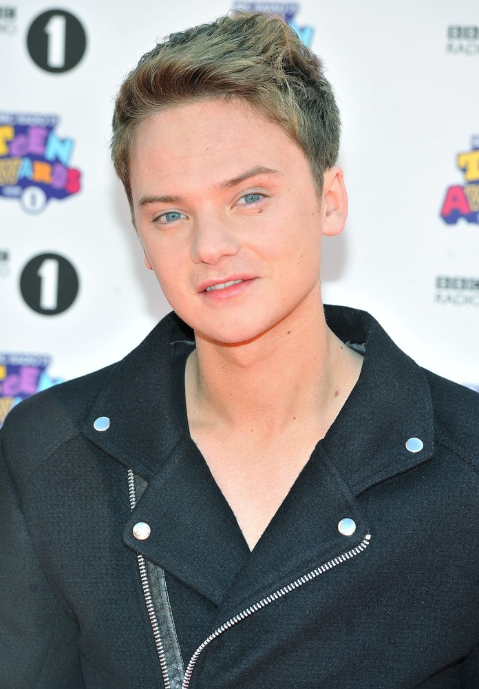 BBC Radio 1's Teen Awards 2012 - Arrivals